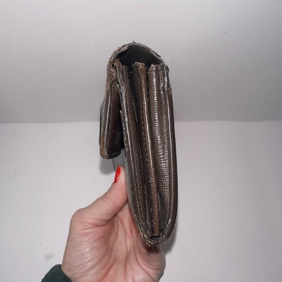 Authentic Louis Vuitton Damier Ebene Sarah Bifold Long Wallet - Picture 4 of 16